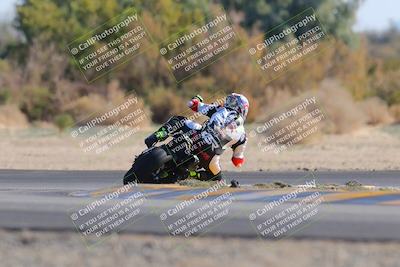 media/Dec-18-2022-SoCal Trackdays (Sun) [[8099a50955]]/Turn 7 Backside (1125am)/